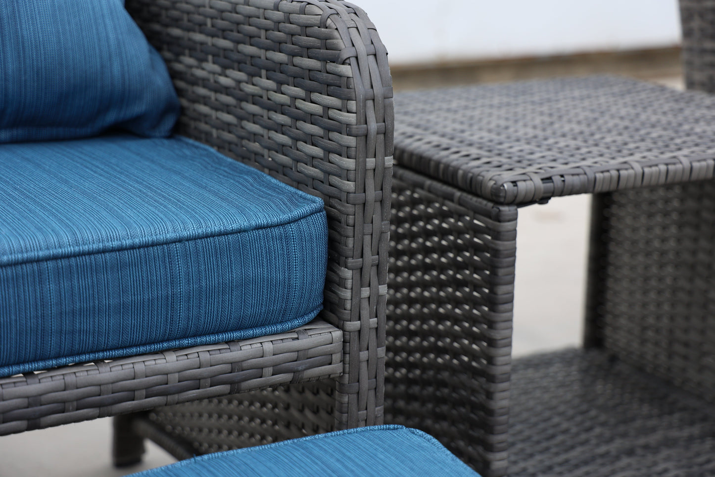 5 Pieces Wicker Patio Furniture Set Outdoor Patio Chairs with Ottomans Conversation Furniture with coffetable for Poolside Garden Balcony